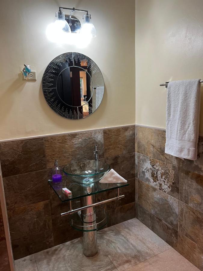 Kingston Oasis One Bedroom Экстерьер фото